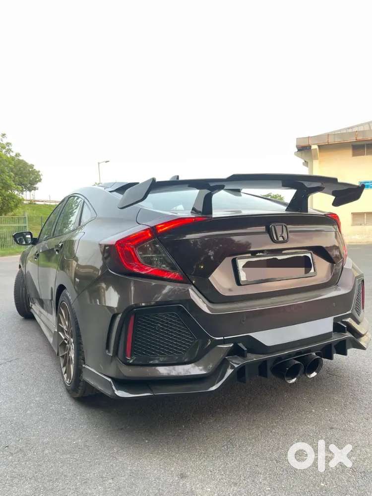 Tastefully Customized Honda Civic