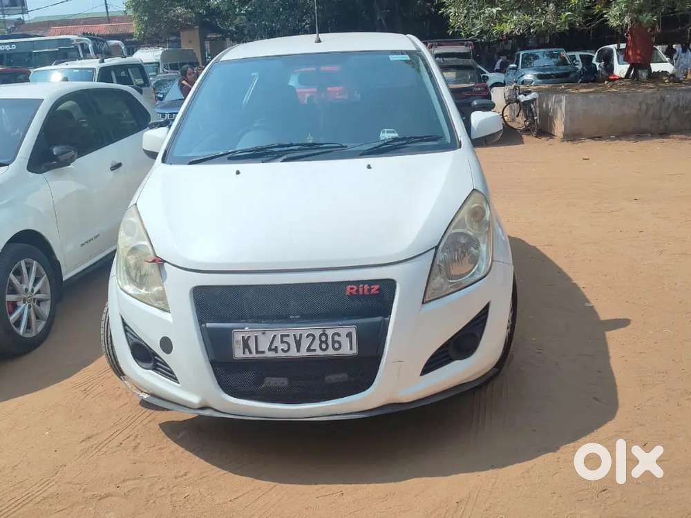 Maruthi Suzuki Ritz
Mint Condition.
Petrol/cng
New Tyres