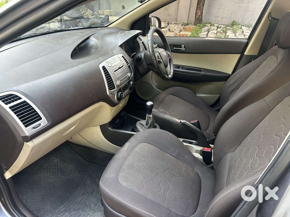 Hyundai I20 Sportz 1.2 Bs-iv, 2010, Petrol