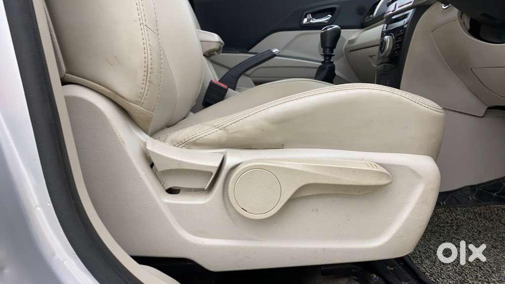 Mahindra Xuv300 W8 Option, 2020, Petrol