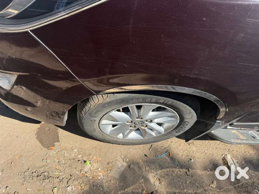 Innova Crysta 2019 2 4 V