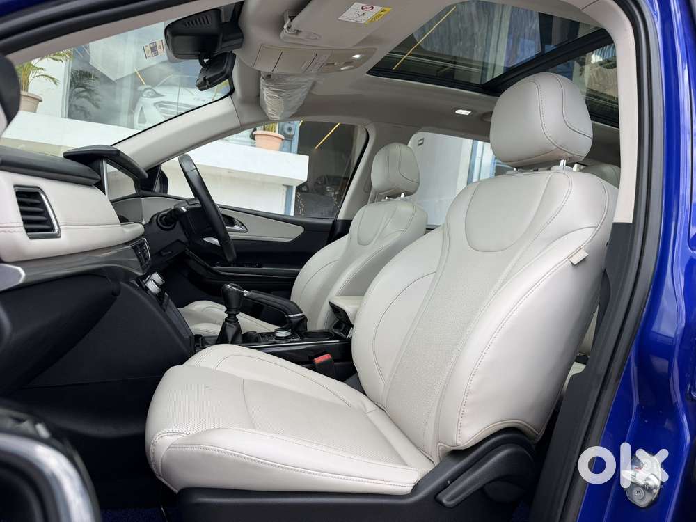 Mahindra Xuv700 2.2 Ax 7 Diesel Mt Str, 2022, Diesel