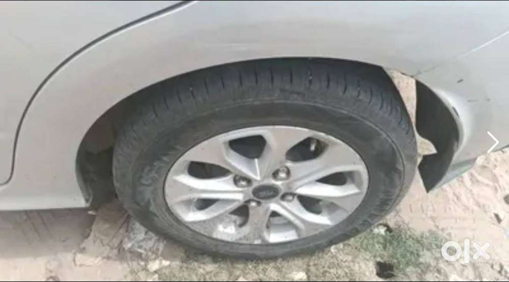 Ford Aspire Titanium Blu 2018