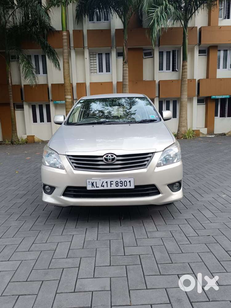 Toyota Innova 2.5 G (diesel) 8 Seater, 2012, Diesel