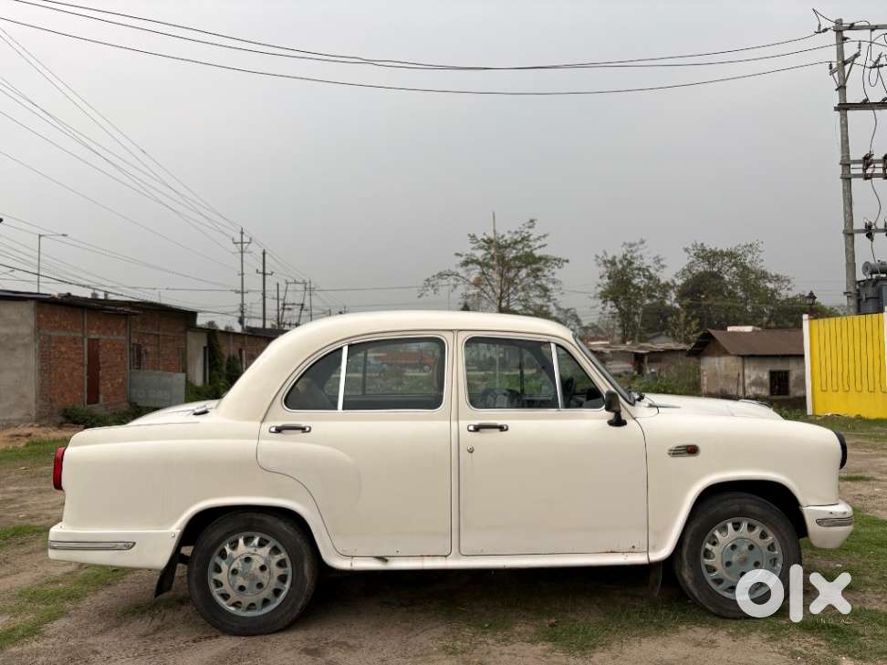 Ambassador Grand 1800 Isz Mpfi, 2004, Petrol