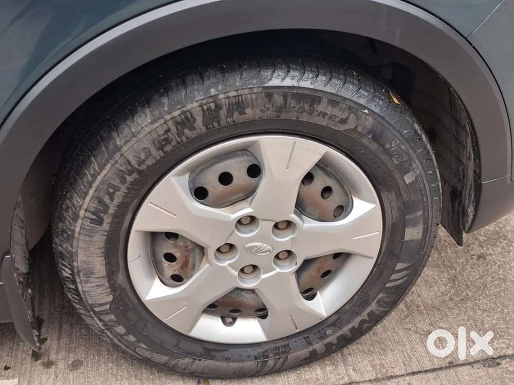 Mahindra Xuv300 1.2 W6 Amt Petrol, 2022, Petrol