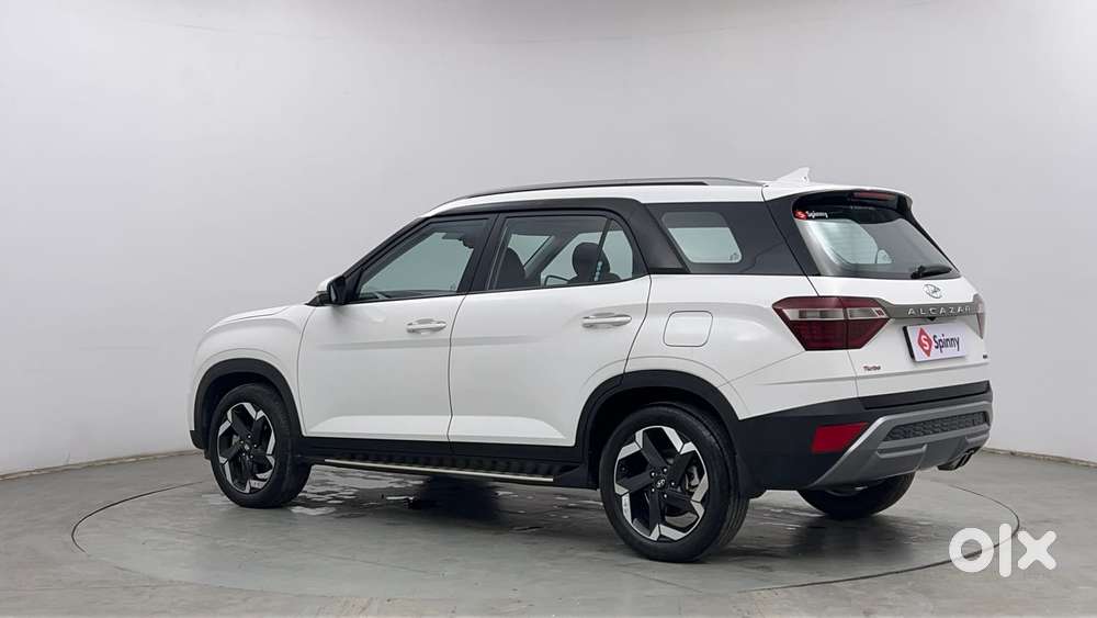 Hyundai Alcazar 1.5 Tdct Signature (o) 7s Petrol, 2024, Petrol