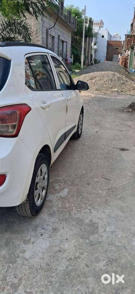Hyundai Grand I10 2016 Year