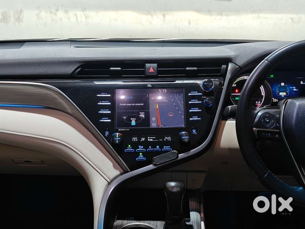 Toyota Camry Hybrid, 2020, Petrol