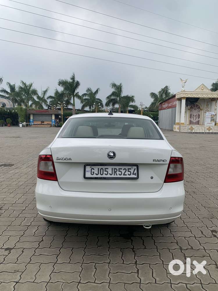 Skoda Rapid 1.5 Tdi Ambition With Alloy Wheel, 2016, Diesel