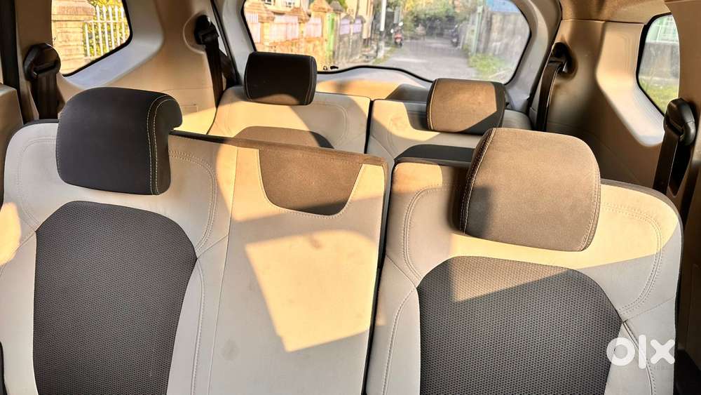 Renault Triber Rxt, 2023, Petrol