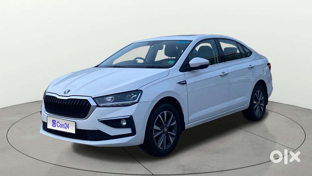 Skoda Slavia Style 1.0l Tsi Mt, 2023, Petrol