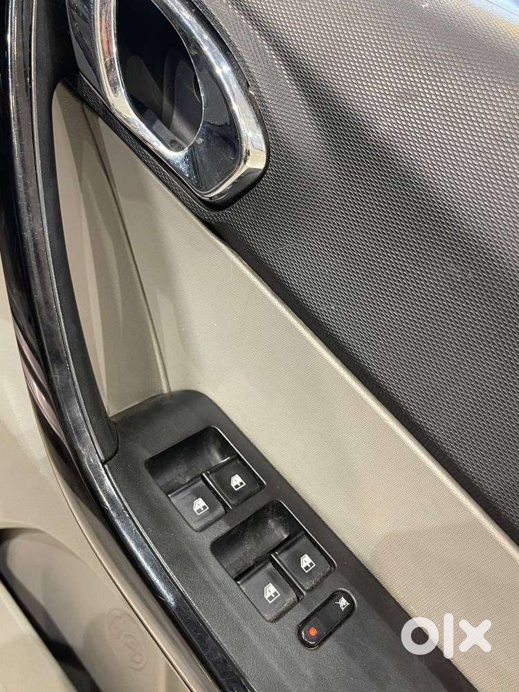 Tata Tiago 1.2 Revotron Xza, 2017, Petrol