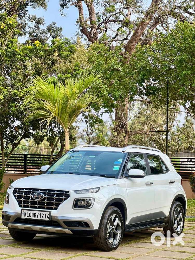 Hyundai Venue 1.0 Sx (o) Turbo Dct, 2020, Petrol