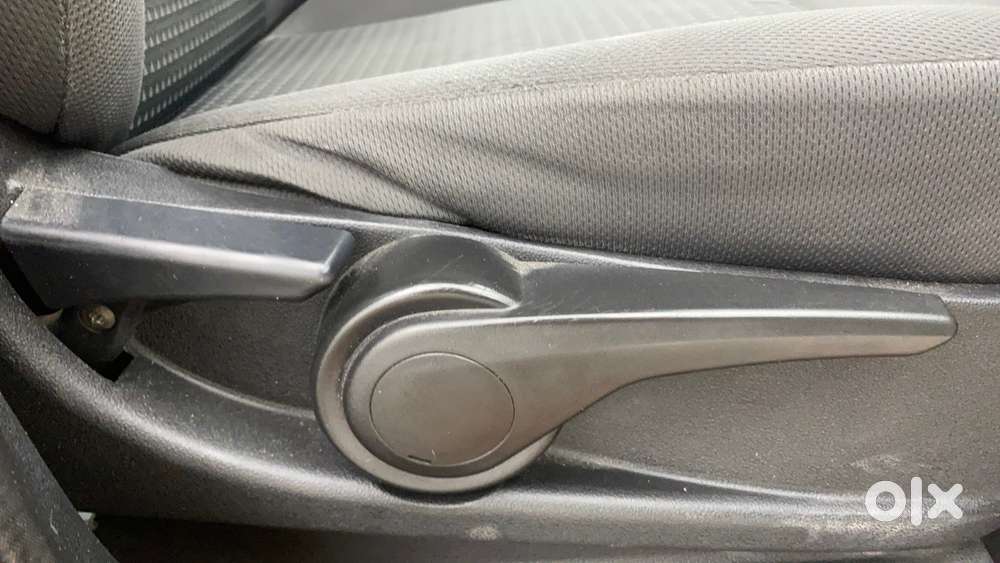 Tata Tiago 1.2 Revotron Xza, 2018, Petrol