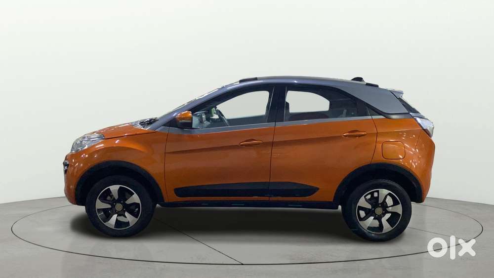 Tata Nexon 1.2 Revotron Xza Plus Dualtone, 2018, Petrol