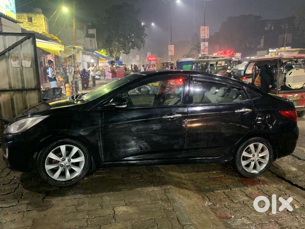 Gadi Me Koi Km Nahi Hai Mast Hai Ak
