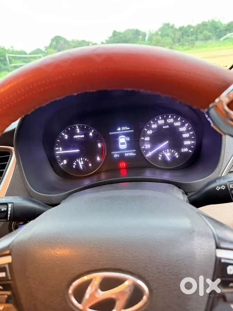 Hyundai Verna 1.6 Sx (o) Top Model