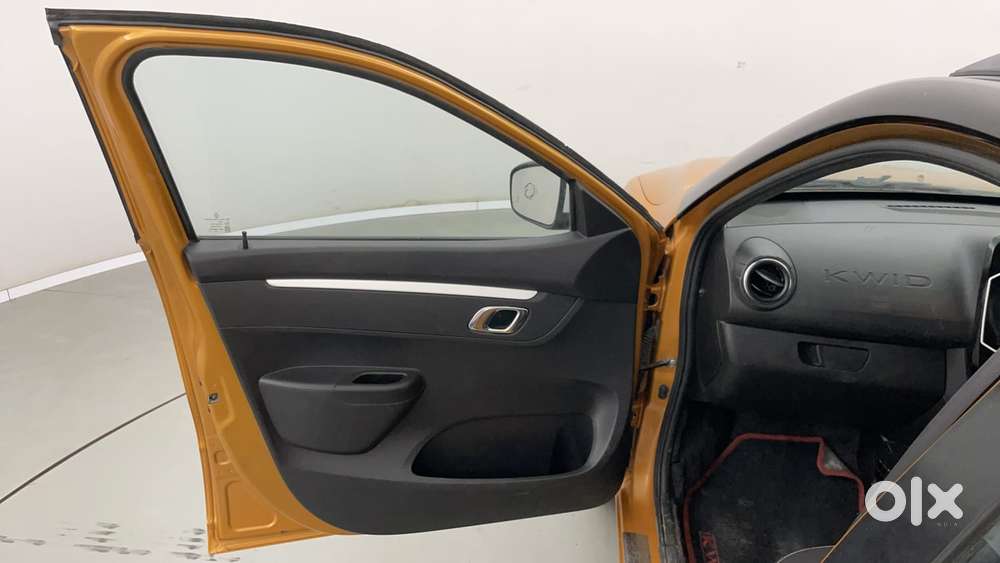 Renault Kwid 1.0 Climber (o) Dual Tone, 2022, Petrol