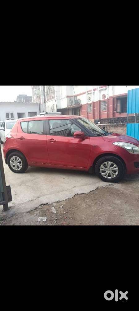 Maruti Suzuki Swift Vxi + Manual, 2012, Petrol
