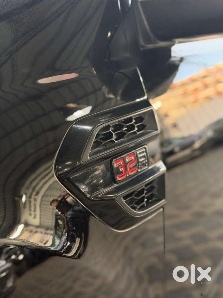 Ford Endeavour 3.2 Titanium Plus 4x4 At, 2019, Diesel