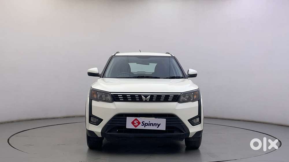 Mahindra Xuv300 1.2 W6 Amt Petrol, 2023, Petrol