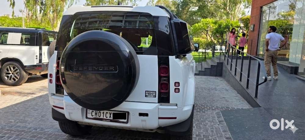 Land Rover Defender 2024 Petrol Well Maintained