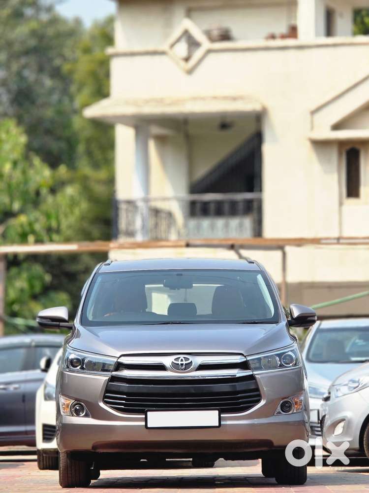Toyota Innova Crysta 2.4 V, 2017, Diesel