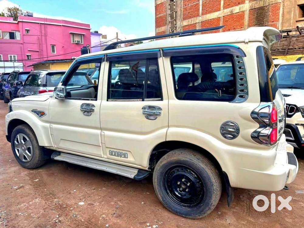 Mahindra Scorpio S4, 2017, Diesel