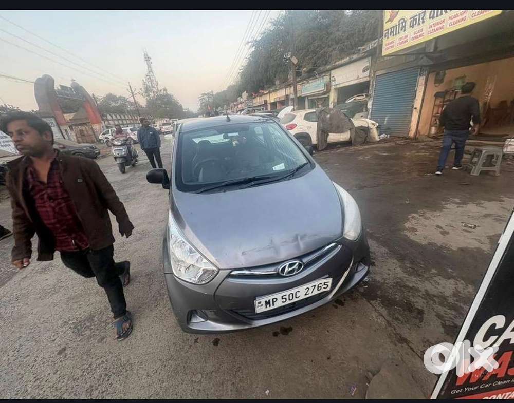 Hyundai Eon Petrol 62 Km Driven