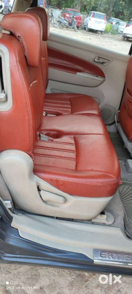 Maruti Suzuki Ertiga Vxi Abs, 2013, Petrol