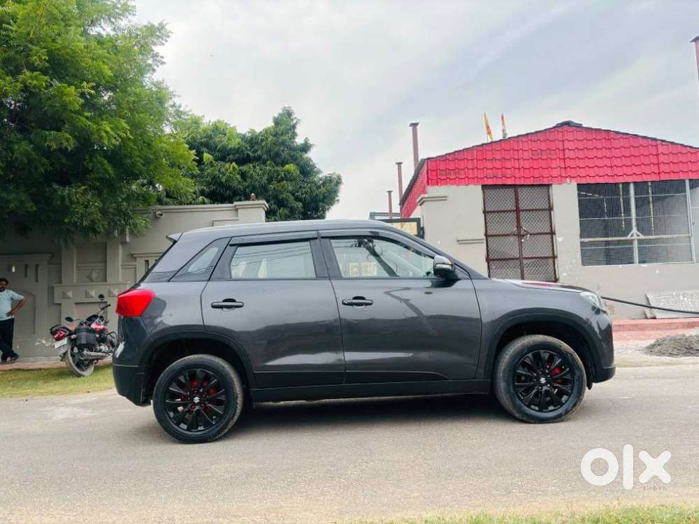 Maruti Suzuki Brezza Zxi Plus Smart Hybrid, 2022, Petrol