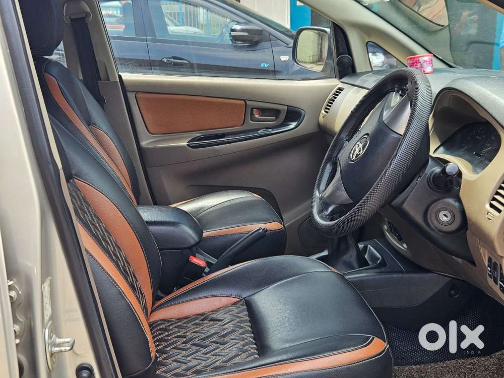 Toyota Innova [2013-2016] 2.5 G4 7 Str, 2015, Diesel