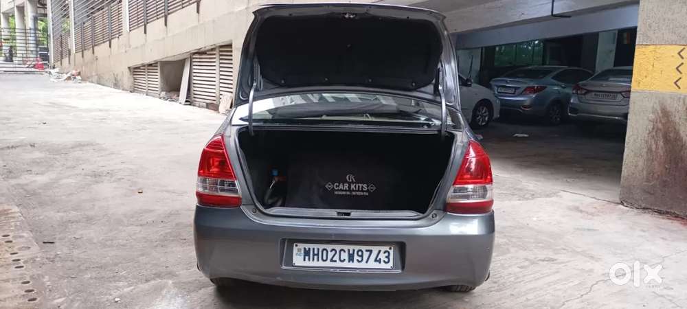 Toyota Etios 1.5 V, 2013, Petrol
