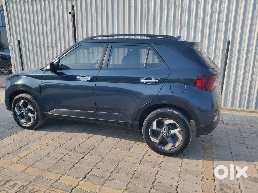 Hyundai Venue Sx, 2019, Petrol