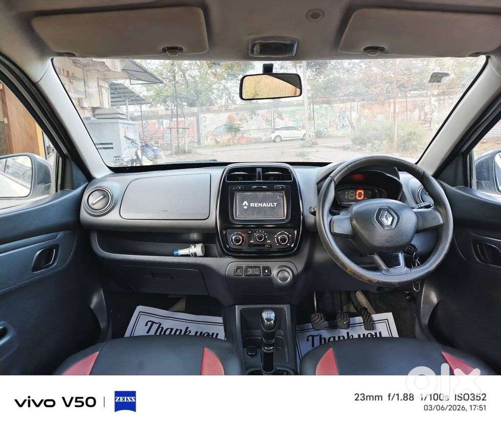 Renault Kwid 1.0 Rxt 02 Anniversary Edition, 2017, Petrol