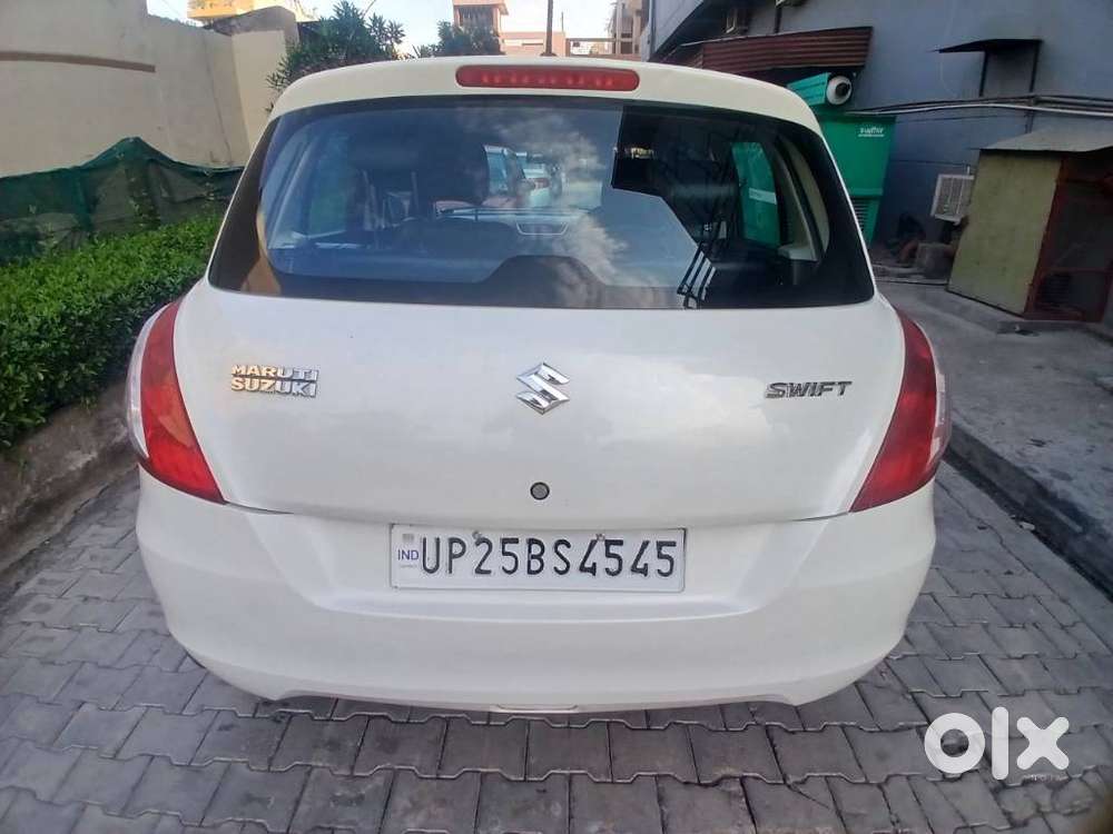 Maruti Suzuki Swift Lxi Optional-o, 2016, Petrol