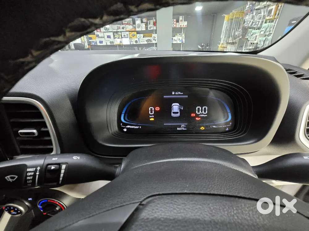 Hyundai Venue 2022 Diesel 87000 Km Driven