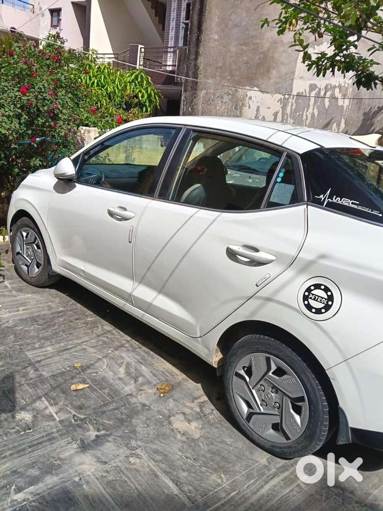 Hyundai Aura 2020 Petrol 40000 Km Driven