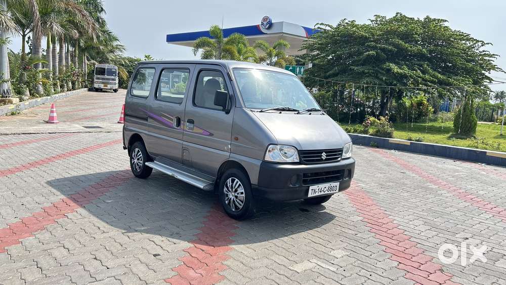 Maruti Suzuki Eeco 5 Str Ac (o), 2015, Petrol