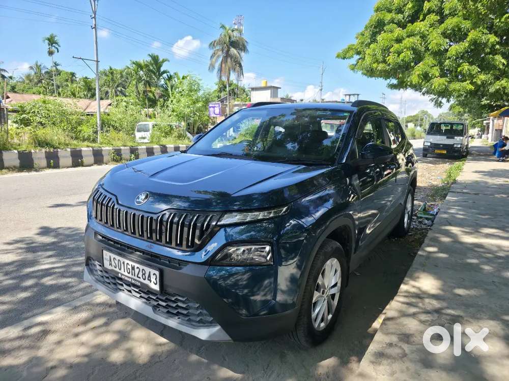 2025 Skoda Kylaq    4950km  Smp + Warranty  ₹8.5 Lakh