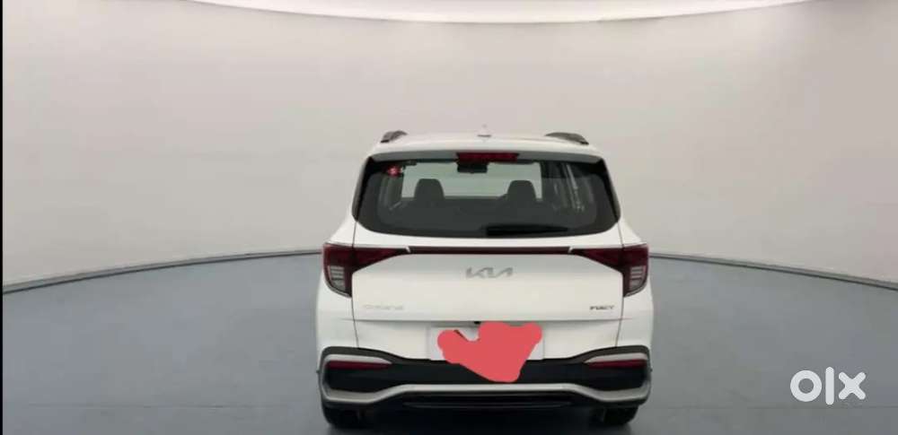 Kia Carens 2023 Diesel 85000 Km Driven
