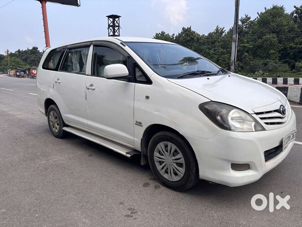 Toyota Innova 2.5 G (diesel) 7 Seater, 2011, Diesel
