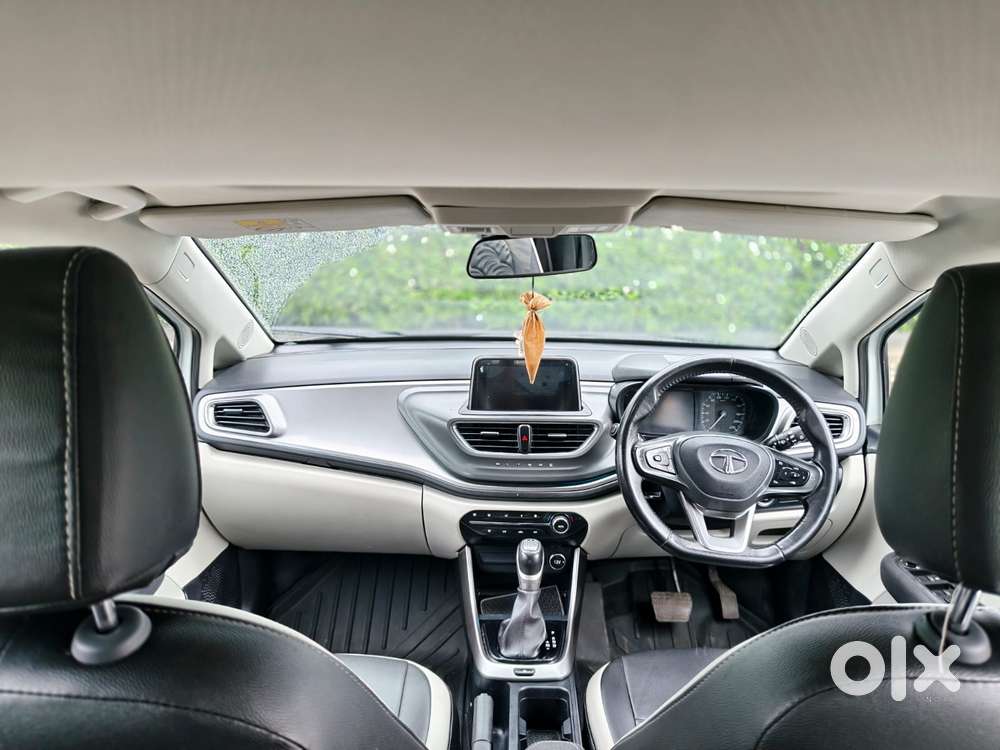 Tata Altroz 1.2 Xz Plus Dark Edition, 2023, Petrol