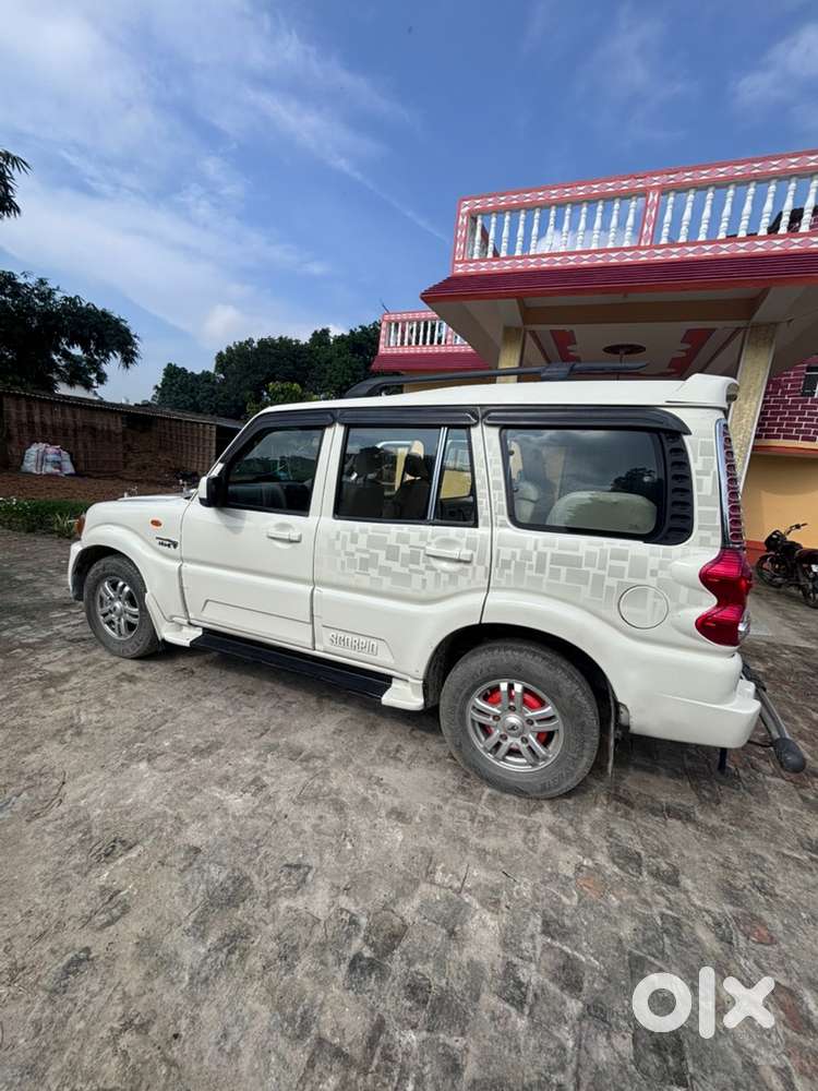 Mahindra Scorpio 2013 Diesel Well Maintained