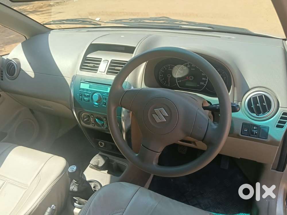 Maruti Suzuki Sx4 Vxi Bsiv, 2010, Petrol