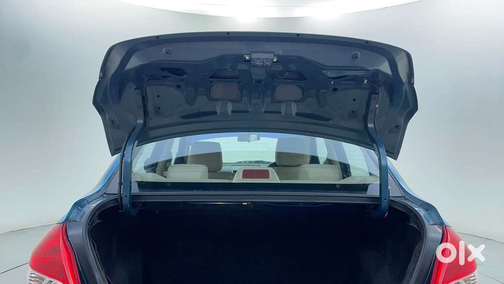Maruti Suzuki Swift Dzire 1.2 Zxi, 2012, Petrol