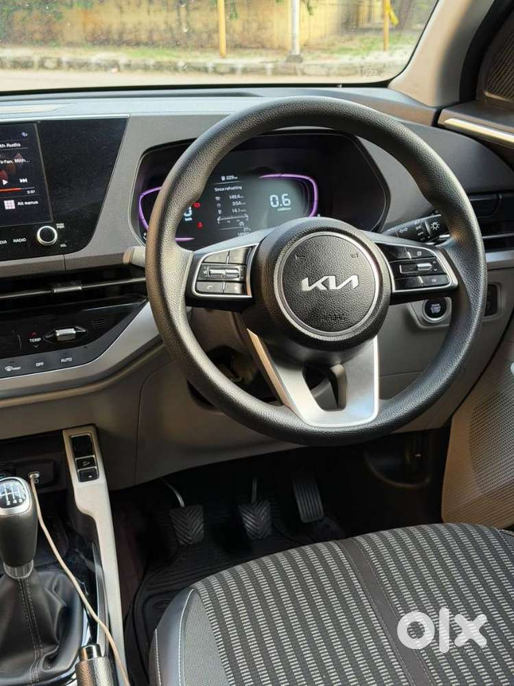 Kia Carens 1.4 Prestige 7 Str, 2024, Petrol