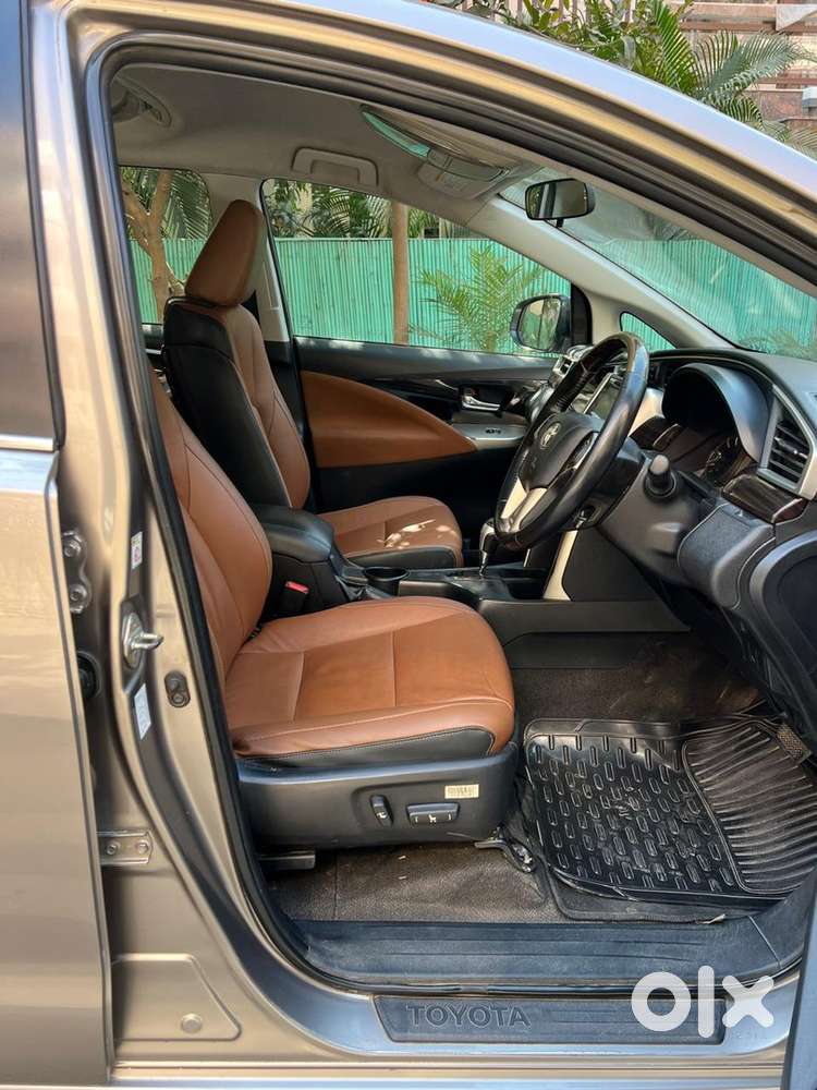 Toyota Innova Crysta 2017 Re