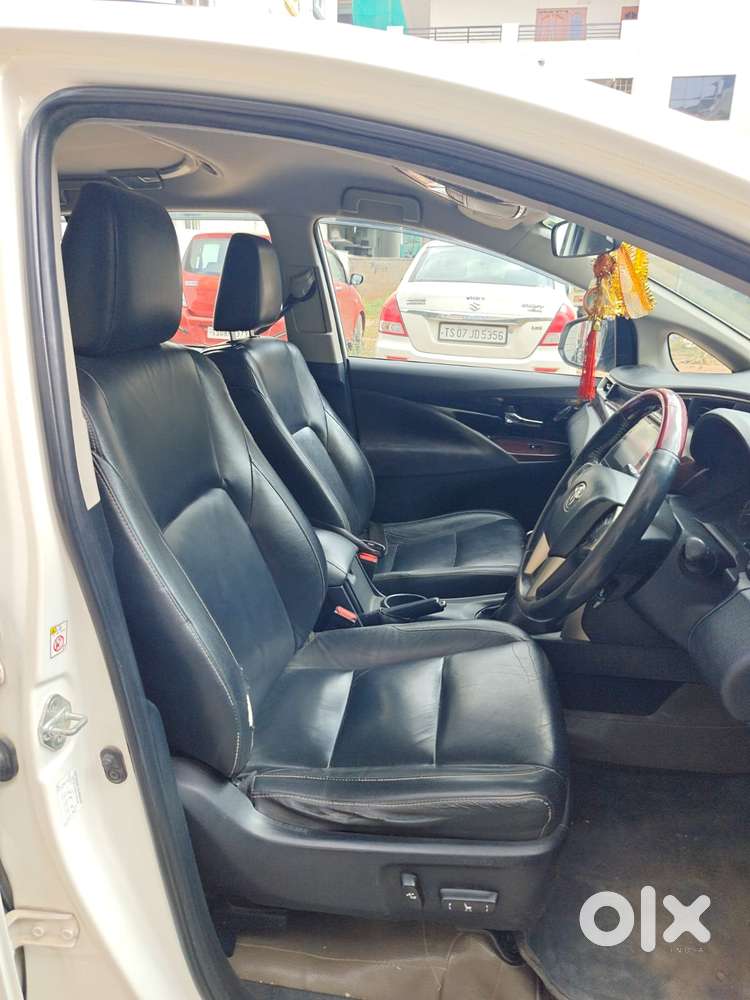 Toyota Innova Crysta 2.4 Z 7 Str, 2016, Diesel